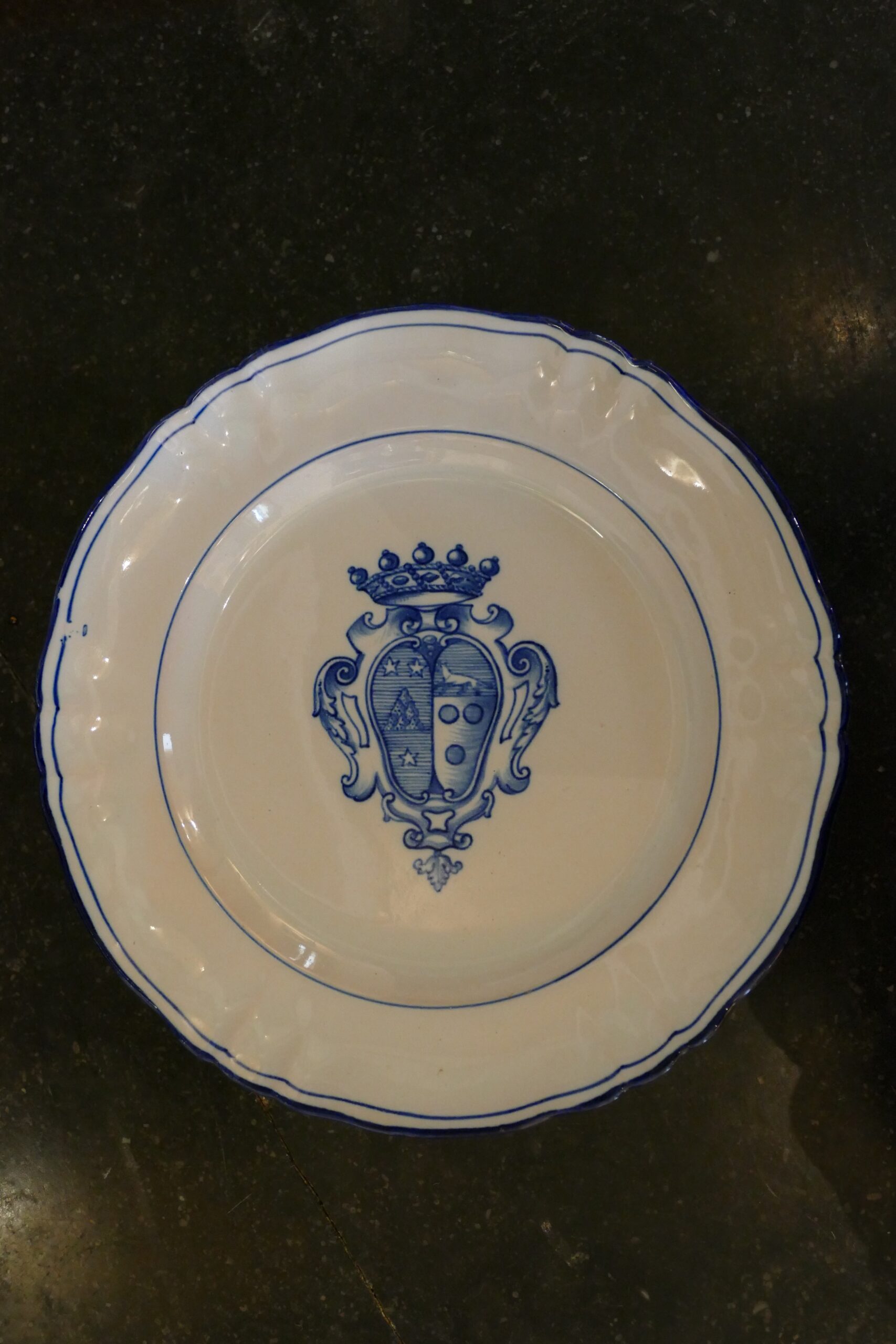 Détail du service de table du baron de Saizieu